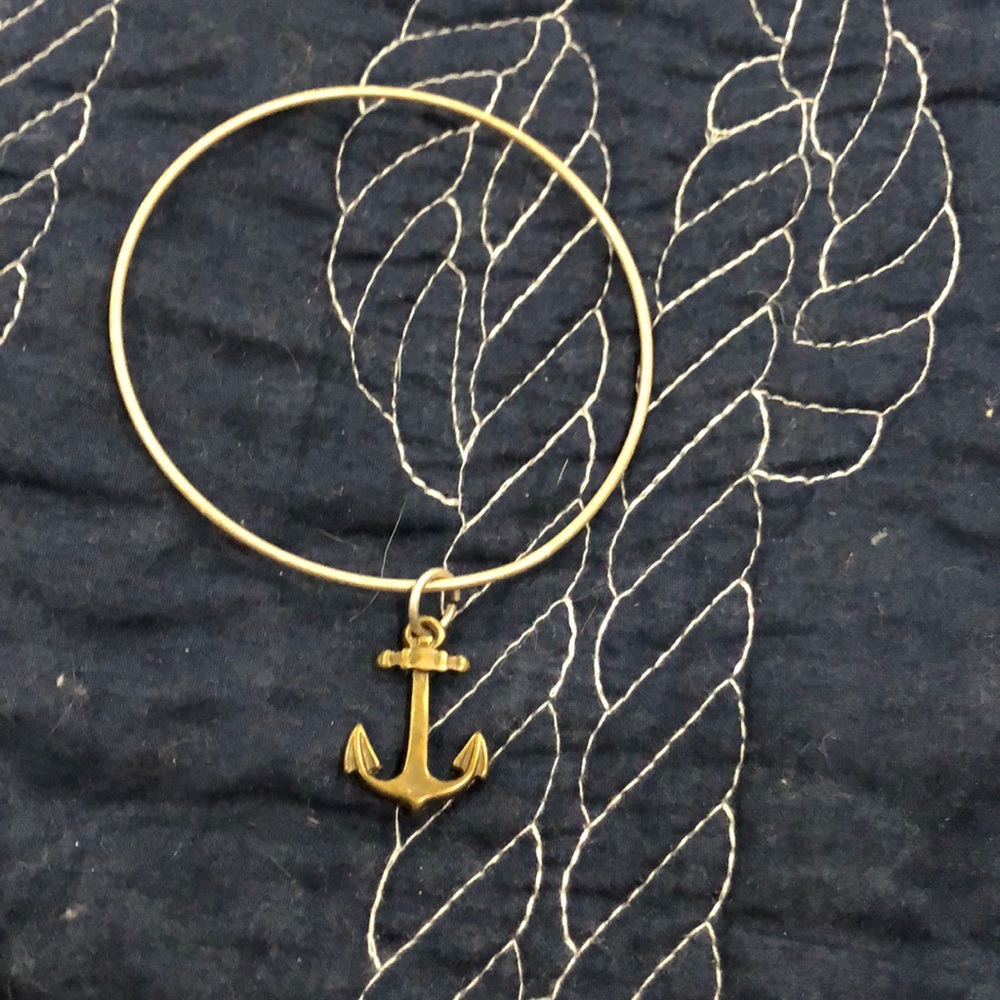 Anchor bangle bracelet